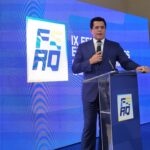 David Collado inaugura feria de Emprendedores en Santiago.