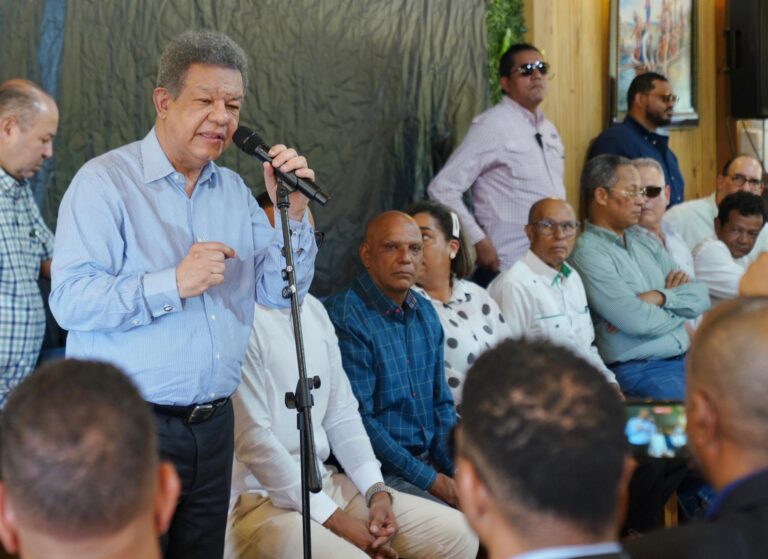 Leonel arremete contra política económica del Gobierno PRM