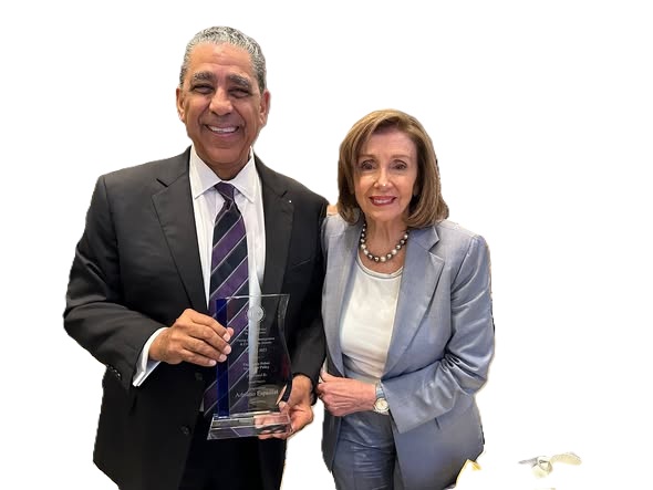 NY: Espaillat elogia trayectoria de congresista Nancy Pelosi