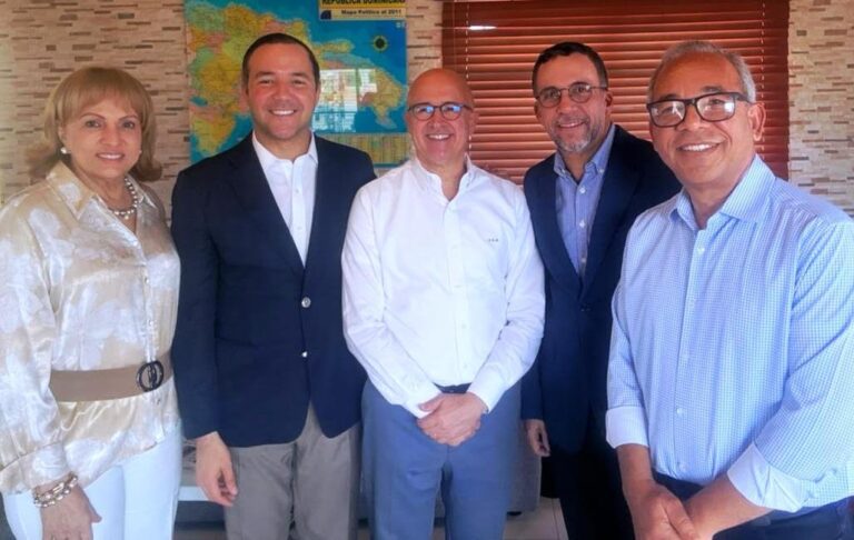 PLD elabora un protocolo para sus aspirantes a la presidencia