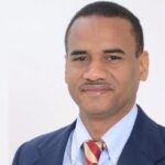 ¿Por qué los perros y gatos comen hierbas?