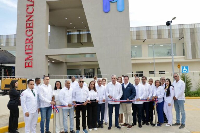 Presidente entrega varias obras en San Francisco de Macorís
