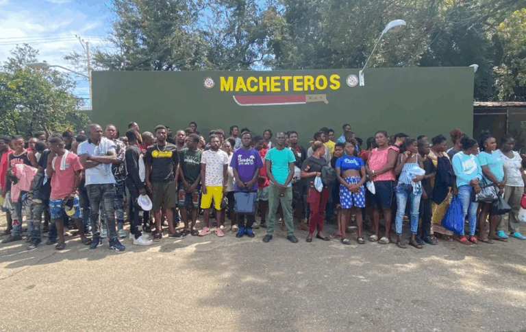 RD detuvo en octubre 13,303 haitianos indocumentados