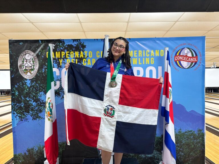 RD gana dos medallas de oro en Campeonatos Juveniles Boliche