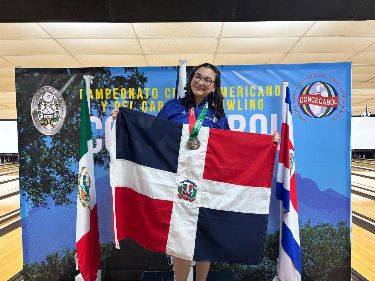 RD gana dos medallas de oro en Campeonatos Juveniles Boliche