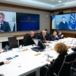 UCRANIA: Zelenski dice estar «preparado» para plan de paz