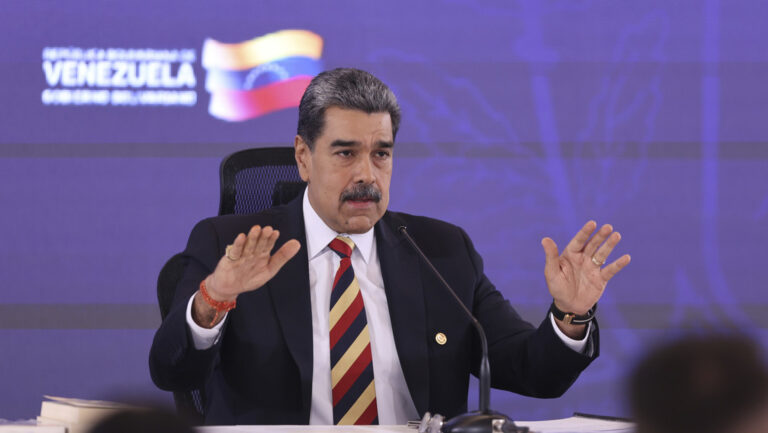 Venezuela denuncia ‘sabotaje criminal’ contra torres eléctricas