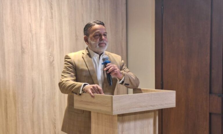 Comerciantes RD expresan total confianza en sistema financiero