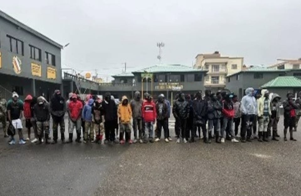 Detienen 177 haitianos durante operativos en zona Constanza Detienen 177 haitianos durante operativos en zona Constanza