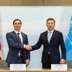 EE.UU. acuerda contribuir a la ONU con 2.000 millones dólares