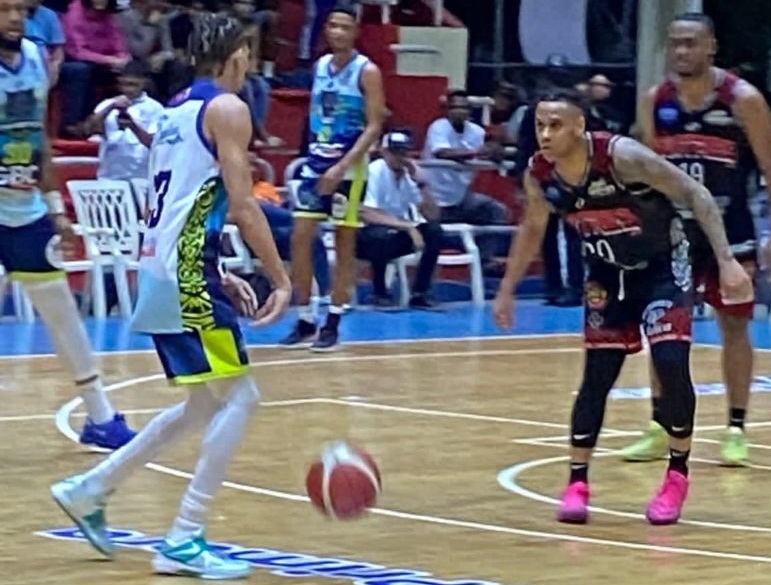 Lobos de Canastica empatan la serie final del TBS San Cristóbal Lobos de Canastica empatan la serie final del TBS San Cristóbal