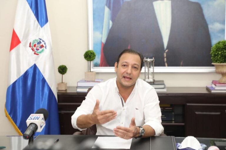 Pide intervención de Gobierno ante crisis agua afecta Santiago