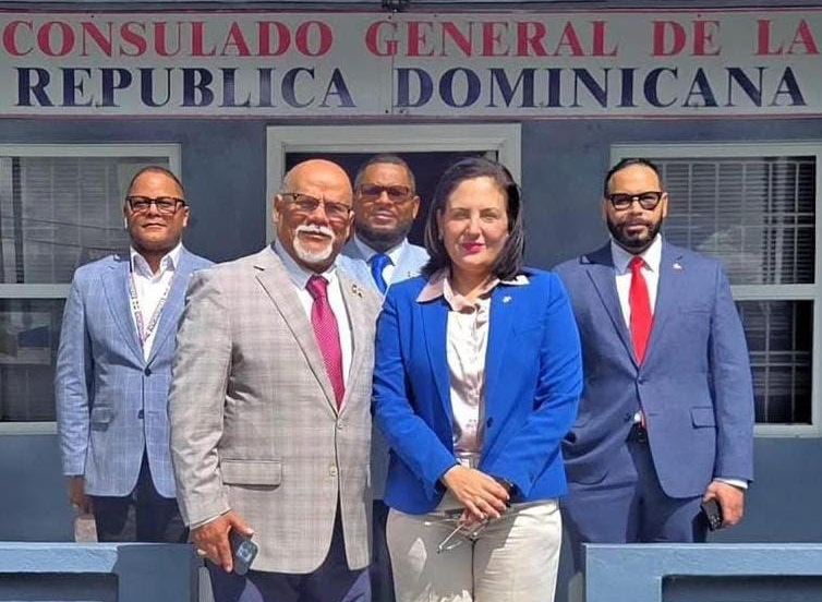 Asume nuevo cónsul RDislas Antigua y Barbuda Asume nuevo cónsul RDislas Antigua y Barbuda