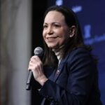 Dice Delcy cumple órdenes de Trump, no representa al pueblo