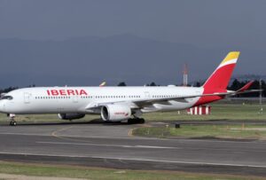 Dominicana e Iberia acuerdan elevar 30% número de vuelos