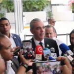 El presidente Abinader acude al velatorio Ramón Alburquerque