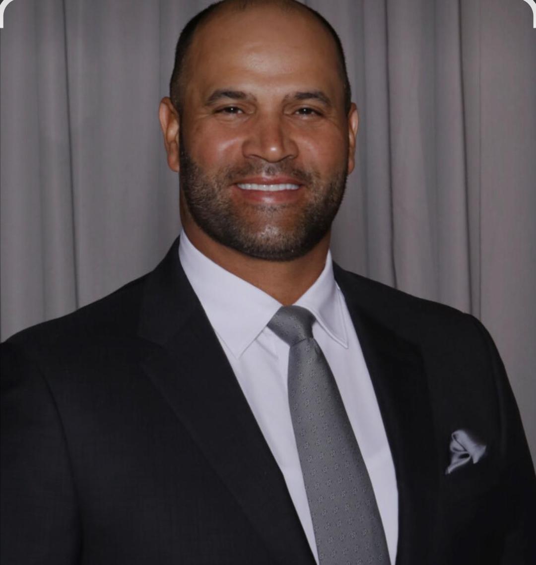 Estrellas reciben a Albert Pujols Estrellas reciben a Albert Pujols