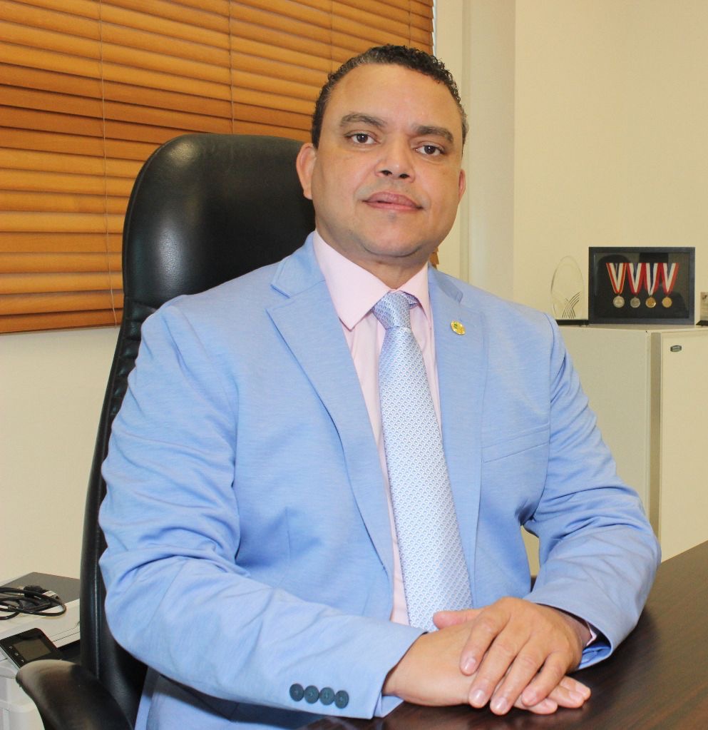 Julio C. Landrón es designado director Servicio Nacional Salud