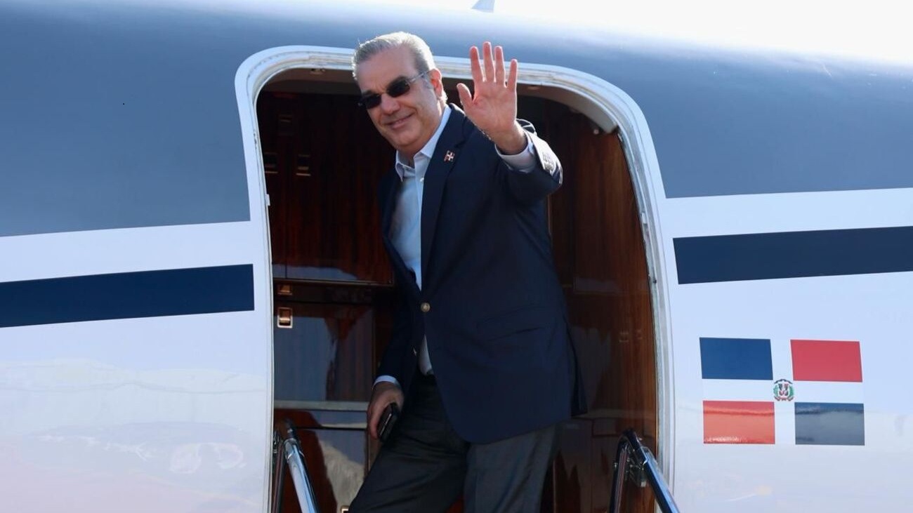 Abinader viaja hoy a Dubái para Cumbre Mundial de Gobiernos Abinader viaja hoy a Dubái para Cumbre Mundial de Gobiernos