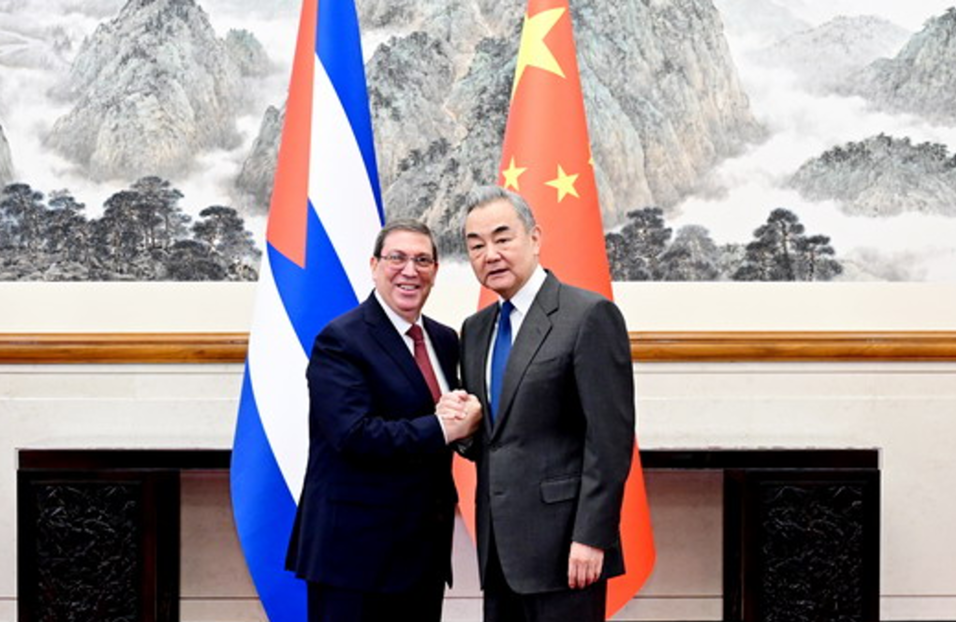 China se opone a «injerencia» externa en los asuntos de Cuba China se opone a «injerencia» externa en los asuntos de Cuba