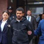 NY: Se entrega dominicano era buscado por asesinato Bronx