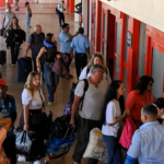 Turistas abandonan Cuba en medio de combustible en la isla