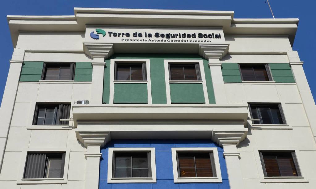 Amplían cobertura de fármacos de alto costo para dolencias