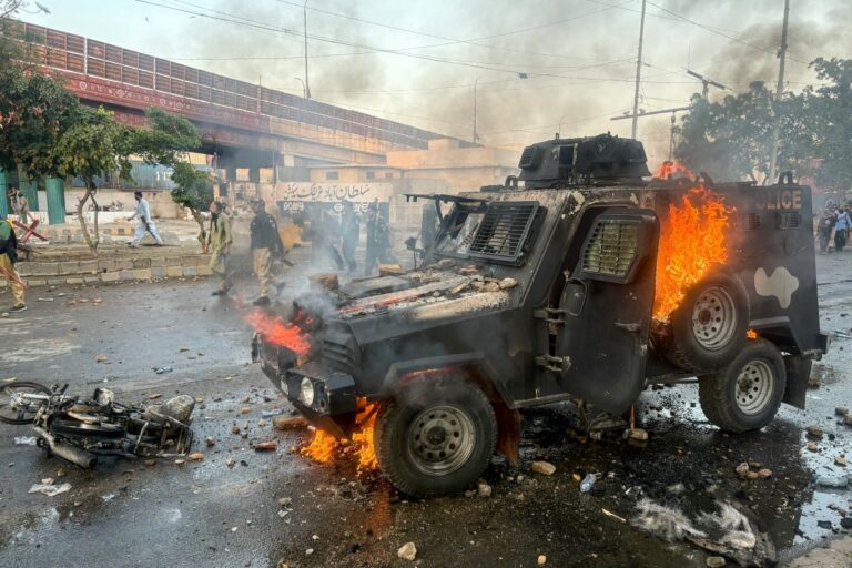 Aumentan a 6 militares de EEUU muertos por ofensiva en Irán