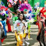Carnaval de Santiago culmina con una jornada multitudinaria