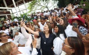 Carolina recibe respaldo de las mujeres en estructuras de PRM