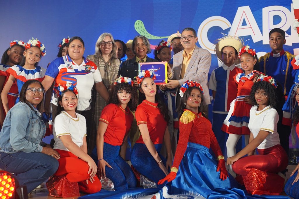 MINERD celebró en SD «Gala Nacional Carnaval Escolar 2026»