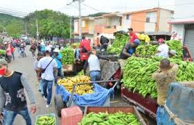 Santiago de los Caballeros: tienda y almacén