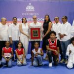 Presidente entrega remozado el legendario Club Los Cachorros