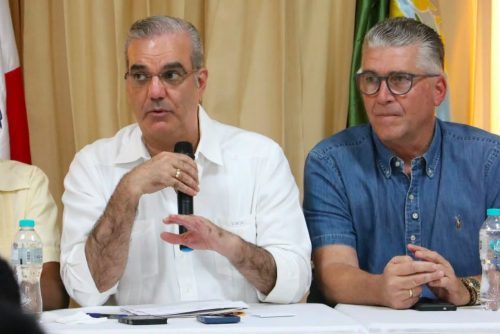 Abinader escucha demandas de ganaderos y reafirma su apoyo