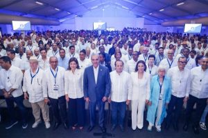 Abinader llama PRM fortalecer unidad y evitar complacencia
