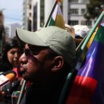 BOLIVIA: Renuncian ministros de Educación y de Defensa