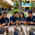 Correcta decisión: Prohibir celulares en escuelas 