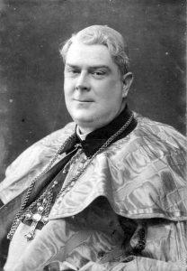 Monseñor Nouel, una provincia lleva su nombre (1 de 2)