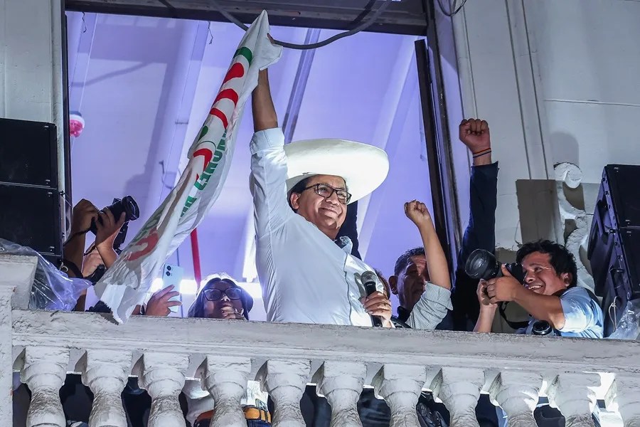 Perú sondeos Fujimori Sánchez