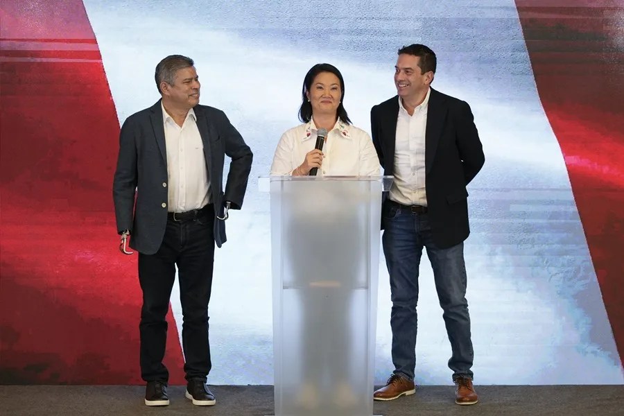 PERÚ: Sánchez supera a Keiko al llegar al 93,92 % del conteo PERÚ: Sánchez supera a Keiko al llegar al 93,92 % del conteo