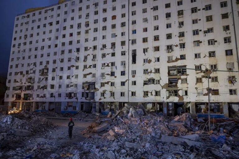 Aumentan a 5.119 los muertos por doble terremoto Venezuela