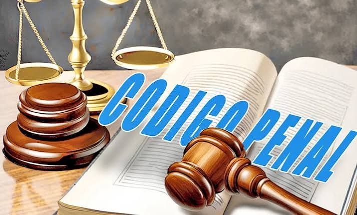 Código Penal y leyes de desacato