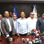 Transportistas respaldan al INTRANT, ratifican que no habrá aumento del pasaje y apoyan operativo de fiscalización en Santiago
