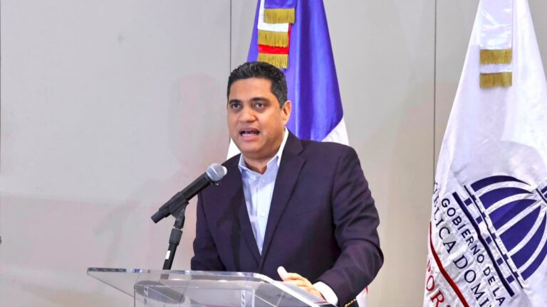 Kelvin Cruz anuncia incentivos para medallistas de Juegos Centroamericanos y del Caribe