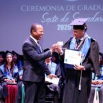 INTRANT entrega carnets de aprendizaje a los primeros bachilleres graduados este año como Guardianes del Tránsito; iniciativa formó a 620 estudiantes
