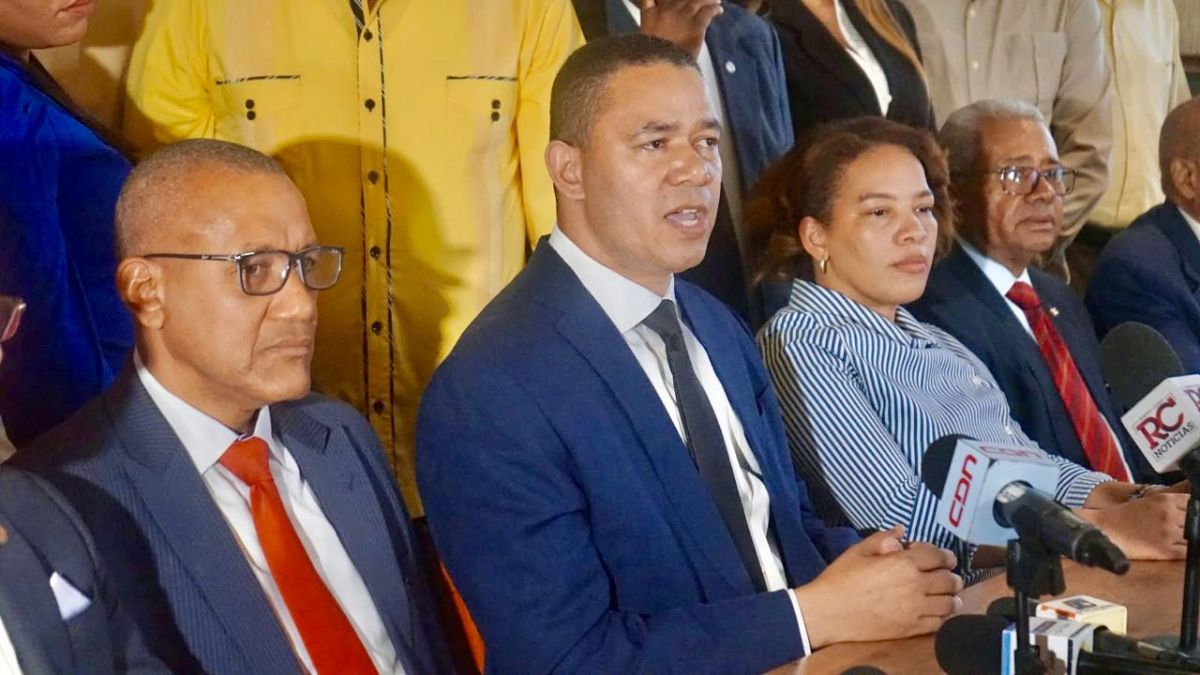 Jhonny Aristy exige convocatoria inmediata para integrar la Comisión Nacional Electoral del Colegio de Abogados Jhonny Aristy exige convocatoria inmediata para integrar la Comisión Nacional Electoral del Colegio de Abogados