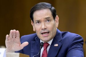 Marco Rubio: arrastrado junto a los errores de Trump