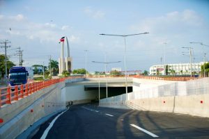Presidente Abinader inaugura el túnel de la Plaza de la Bandera Presidente Abinader inaugura el túnel de la Plaza de la Bandera