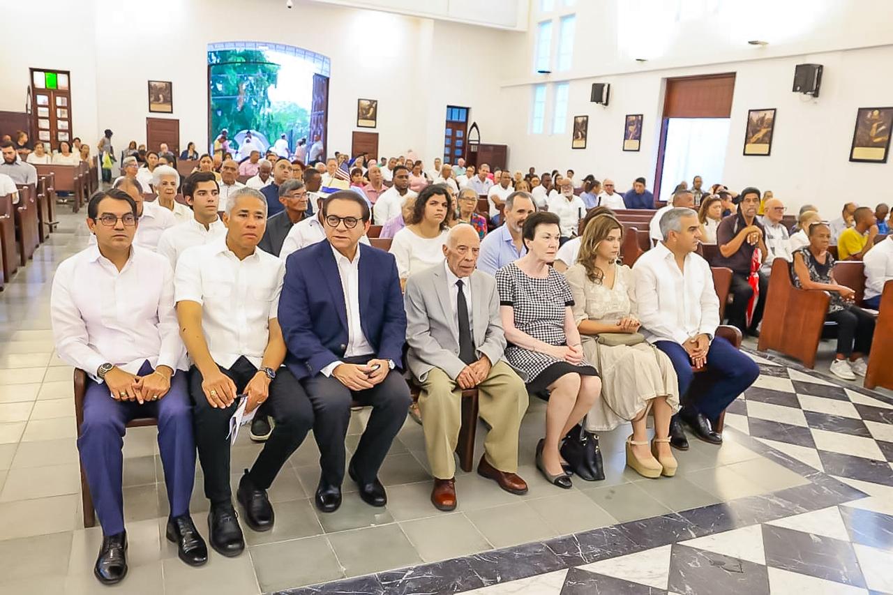 SANTIAGO: Destacan legado del presidente Antonio Guzmán