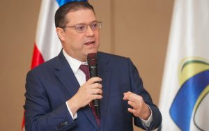 Sanz Lovatón y la política del futuro (OPINION) Sanz Lovatón y la política del futuro (OPINION)